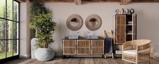 kerek tükrök a falon